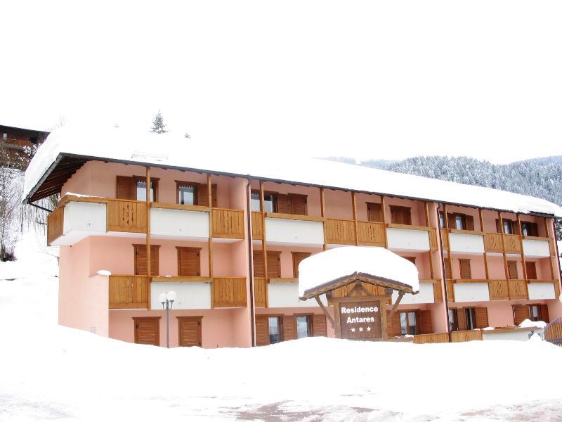Residence Antares Андало Екстериор снимка